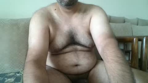 Snapshot of fruti_loops chatting on June 2026 09:03:02 AM fruti loops Bull online show from June 2026 09:03:02 AM