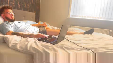 fryko94 online show from October 2025 10:46:02 AM