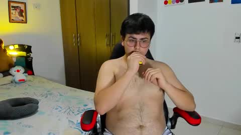 uwu online show from December 2025 11:12:01 PM