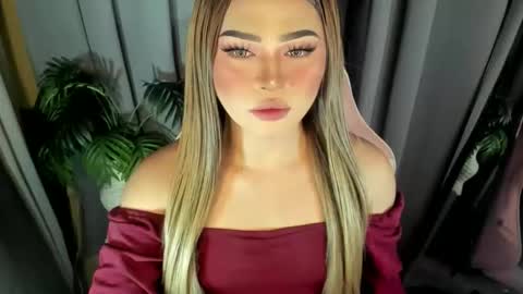 Snapshot of fuckdoll_rain chatting on June 2026 03:18:01 PM R A I N M O R A L E S G M A I L . C O M online show from June 2026 03:18:01 PM