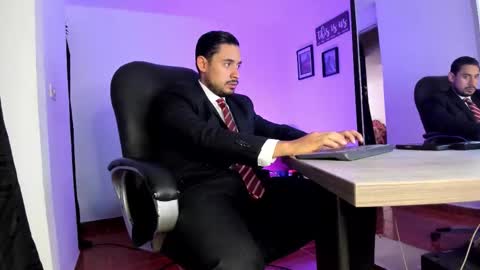 SERGIO THE SEX LAWYER online show from October 2025 08:20:01 PM