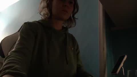 La online show from November 2025 10:03:02 PM