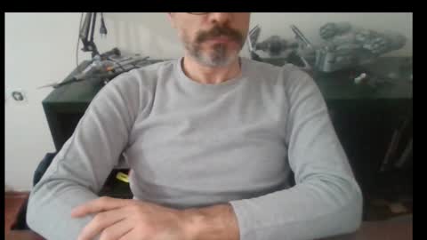 Bruchus online show from December 2025 08:40:02 AM