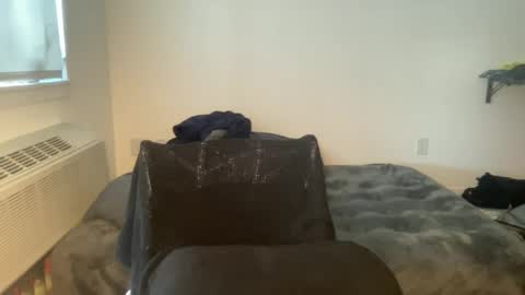 Snapshot of fuckyeahcoach chatting on June 2026 08:09:02 PM Muscle Bear Jock in Training online show from June 2026 08:09:02 PM