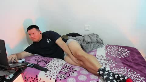 Snapshot of fuckynations chatting on December 2024 06:18:02 PM Fuckdirtymen online show from December 2024 06:18:02 PM