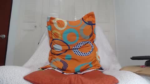 Snapshot of full_milo chatting on December 2024 01:25:02 AM Andres. online show from December 2024 01:25:02 AM