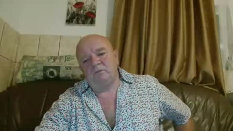 fullballs6 online show from October 2025 02:20:01 AM