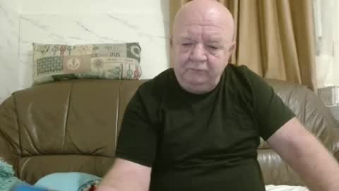 fullballs6 online show from February 2026 02:38:01 AM