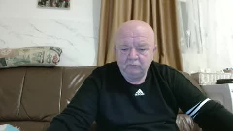 fullballs6 online show from February 2026 03:49:02 AM