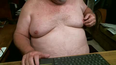 Snapshot of funlovinchub chatting on January 2025 05:05:02 PM funlovinchub online show from January 2025 05:05:02 PM