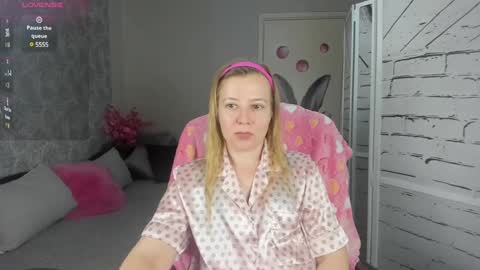 Snapshot of funny_bunny4 chatting on December 2024 06:34:01 PM funny_bunny4 online show from December 2024 06:34:01 PM