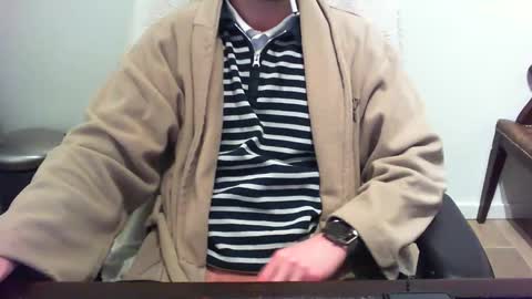 Snapshot of funnyeucouple chatting on January 2025 09:35:02 PM YWhiteNiceMan online show from January 2025 09:35:02 PM