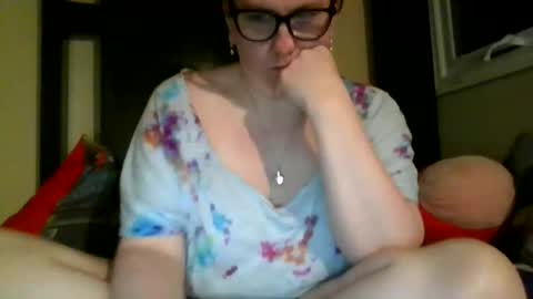 fuzzypeaches87 online show from April 2026 08:08:01 AM