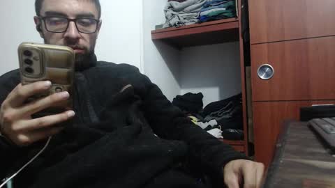 Snapshot of fvckhorneyguy chatting on February 2025 06:32:02 AM andrew online show from February 2025 06:32:02 AM