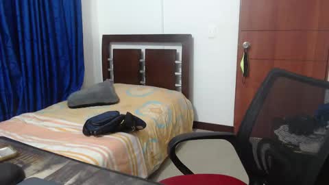 Snapshot of fvckhorneyguy chatting on March 2025 01:36:02 AM andrew online show from March 2025 01:36:02 AM