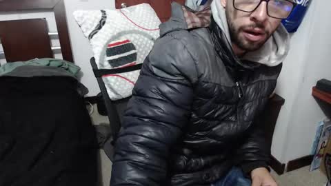 Snapshot of fvckhorneyguy chatting on October 2025 11:19:01 AM andrew online show from October 2025 11:19:01 AM