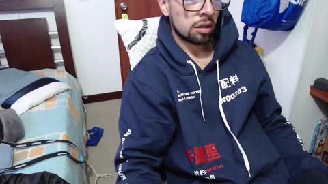 Snapshot of fvckhorneyguy chatting on October 2025 04:17:02 PM andrew online show from October 2025 04:17:02 PM