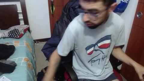 Snapshot of fvckhorneyguy chatting on October 2025 01:18:01 PM andrew online show from October 2025 01:18:01 PM