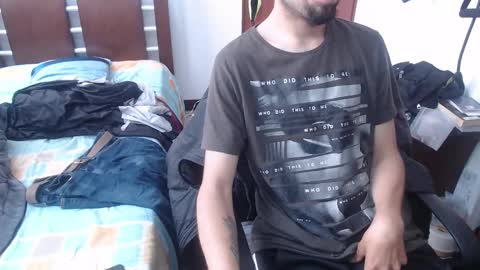 Snapshot of fvckhorneyguy chatting on October 2025 02:29:01 PM andrew online show from October 2025 02:29:01 PM