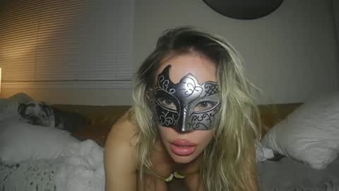 Snapshot of fxckingfreaks chatting on September 2025 09:47:01 AM fxckingfreaks online show from September 2025 09:47:01 AM