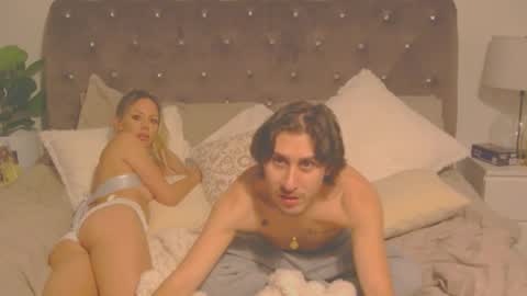 Snapshot of fxckingfreaks chatting on November 2025 06:23:01 AM fxckingfreaks online show from November 2025 06:23:01 AM