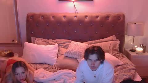 Snapshot of fxckingfreaks chatting on December 2025 11:41:02 AM fxckingfreaks online show from December 2025 11:41:02 AM