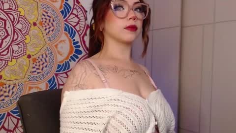 Snapshot of gabb__yy chatting on October 2025 11:04:02 PM online show from October 2025 11:04:02 PM