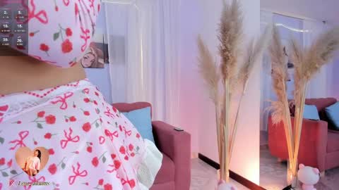 Sofia online show from April 2026 12:05:02 PM