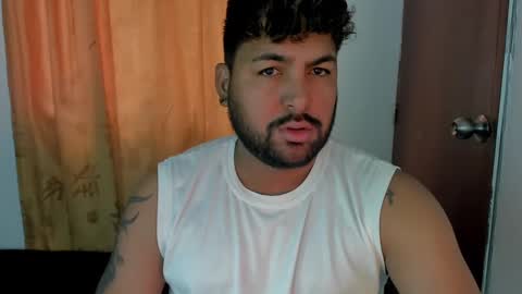 Snapshot of gabbo__ chatting on February 2025 06:12:01 PM GABO online show from February 2025 06:12:01 PM