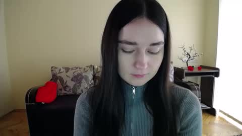 Jaklin online show from November 2025 09:54:02 AM