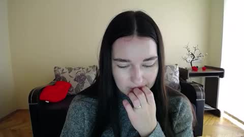 Jaklin online show from November 2025 09:36:01 AM