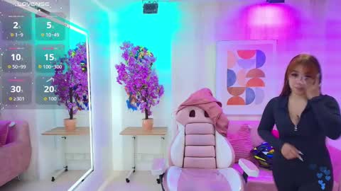 Snapshot of gabby_evanns chatting on November 2025 12:22:02 PM gabby_evanns online show from November 2025 12:22:02 PM