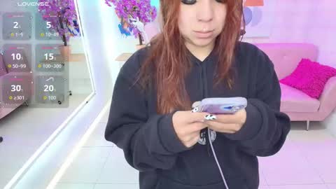 Snapshot of gabby_evanns chatting on November 2025 12:05:02 PM gabby_evanns online show from November 2025 12:05:02 PM