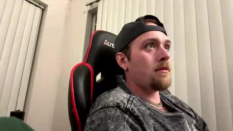Snapshot of gabed72 chatting on March 2026 04:52:01 AM Gabe online show from March 2026 04:52:01 AM