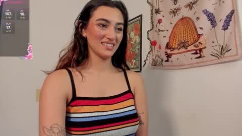 Snapshot of gabee7_ chatting on November 2025 04:18:02 PM NEW ACCOUNT Gabriella online show from November 2025 04:18:02 PM