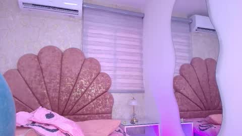 gabriela online show from February 2026 07:10:01 PM