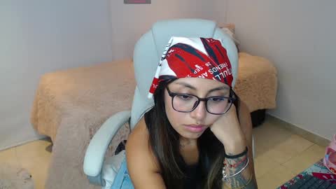 Snapshot of gabriela_morales01 chatting on December 2024 03:04:01 AM .  online show from December 2024 03:04:01 AM