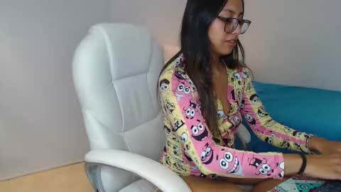 Snapshot of gabriela_morales01 chatting on February 2025 04:11:02 AM .  online show from February 2025 04:11:02 AM