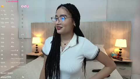 Snapshot of gabriela_vargas chatting on June 2026 02:31:02 AM Gabriela Vargas online show from June 2026 02:31:02 AM