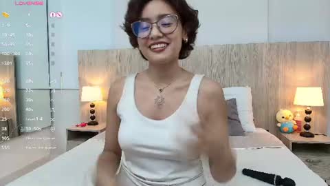 Snapshot of gabriela_vargas chatting on July 2026 07:23:02 AM Gabriela Vargas online show from July 2026 07:23:02 AM