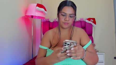 Snapshot of gabrielaa_01 chatting on December 2024 02:01:01 PM Gaby Im on vacation see you on November 25 online show from December 2024 02:01:01 PM