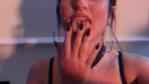 Gabriela Kassi online show from November 2025 10:59:01 AM