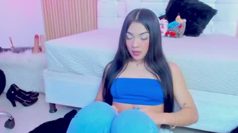 Gabriela Evans MS online show from January 2025 09:28:01 PM