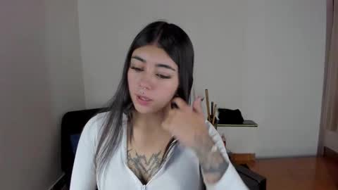 gabriella_live_ online show from January 2026 07:18:01 PM