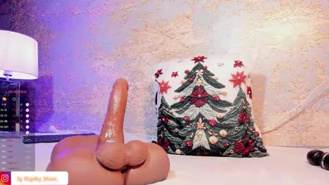 Snapshot of gaby_blaze chatting on December 2024 11:56:02 PM Gaby Blaze online show from December 2024 11:56:02 PM