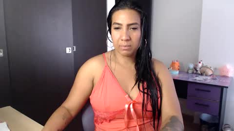 Snapshot of gaby_bluexx chatting on May 2026 12:12:01 PM Gaby Blue online show from May 2026 12:12:01 PM