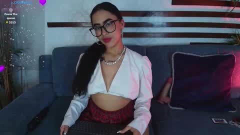          online show from December 2025 05:50:02 AM