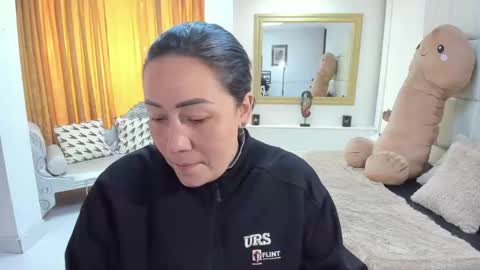 Snapshot of gaby_trent chatting on November 2025 01:11:01 PM gabriela online show from November 2025 01:11:01 PM