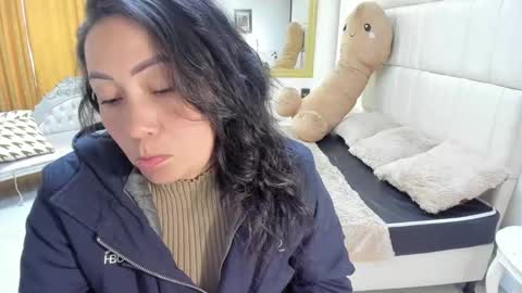 Snapshot of gaby_trent chatting on November 2025 01:22:01 PM gabriela online show from November 2025 01:22:01 PM