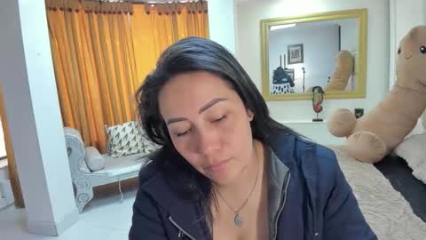 Snapshot of gaby_trent chatting on November 2025 02:50:02 PM gabriela online show from November 2025 02:50:02 PM